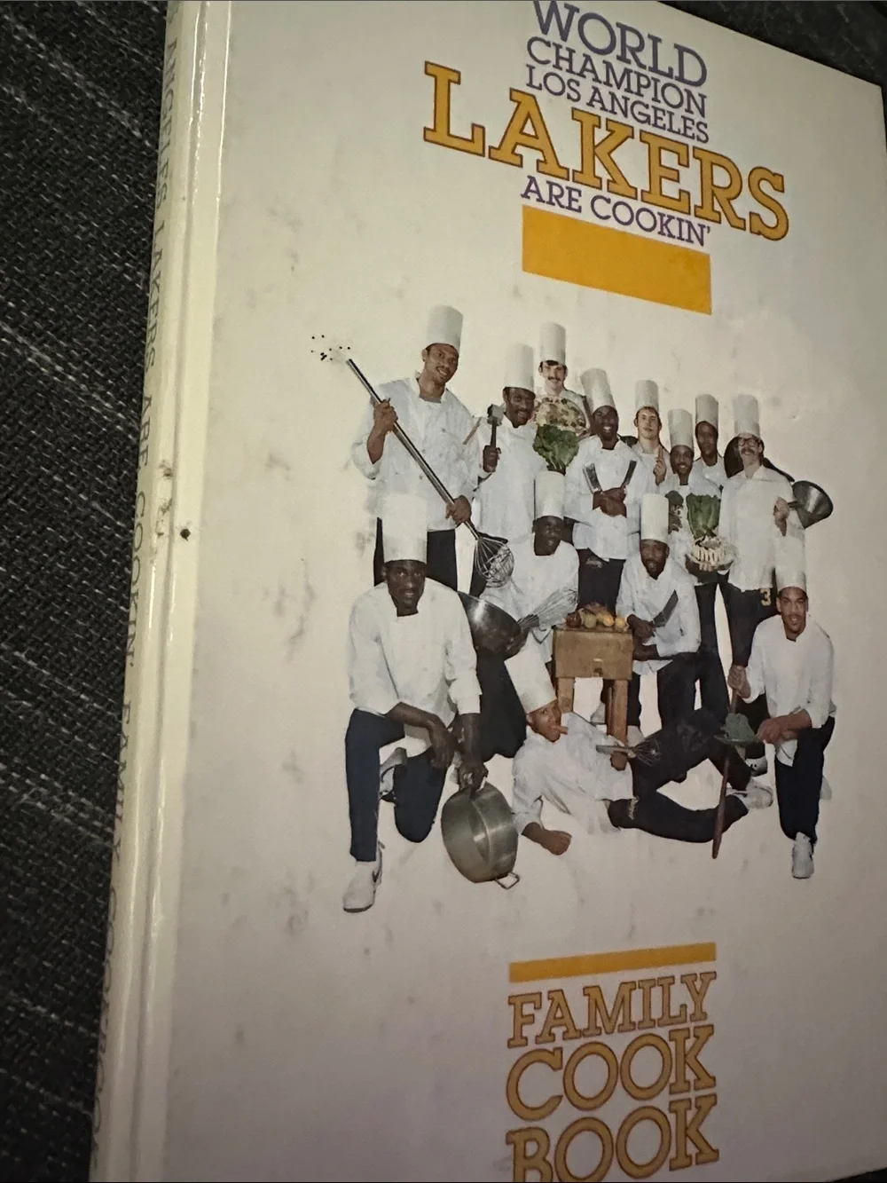 Los Angeles Lakers World Champion Family Cookbook - White & Gold